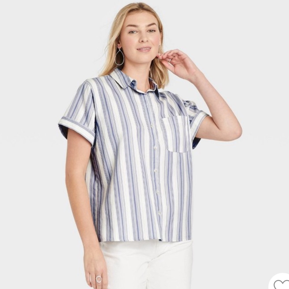 Universal Thread - Short Sleeve Button-Down Shirt -
Blue Striped - Size S